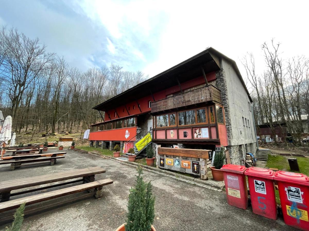 Chata Korenný vrch Pezinská Baba Pezinok Exterior foto